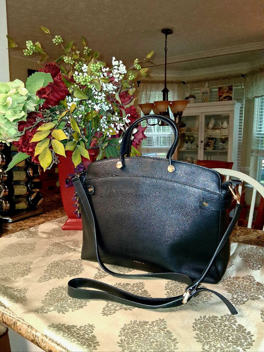 Furla Piper Dome Top Handle Satchel.  Genuine Black Leather. Crossbody Strap EUC